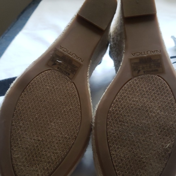 Shoes - Picture 3 of 4